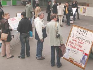Infostand der Bewegung Solidarité et Progrès