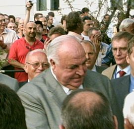 Altbundeskanzler bei eine Wahlkampfveranstaltung