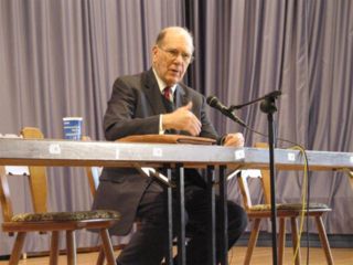 LaRouche spricht auf Jahresend-Seminar in Mainz