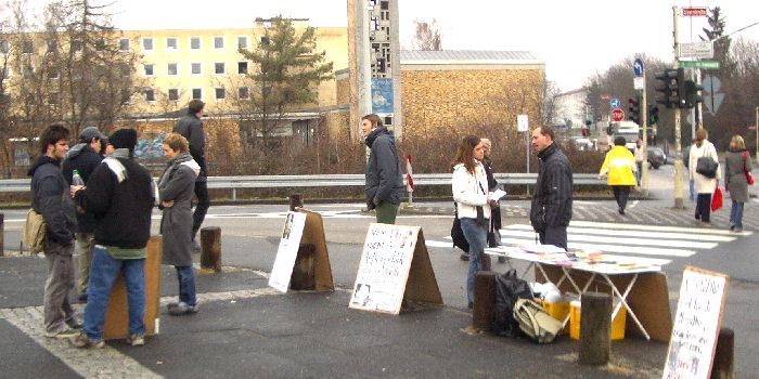 Infostand der BüSo-Jugend in Mainz